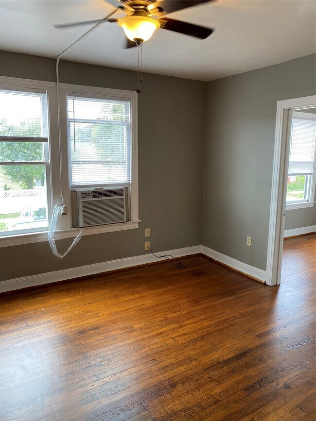 Building Photo - 3628 Avenue O