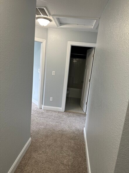 View from landing from stairs. - 611 Veery St