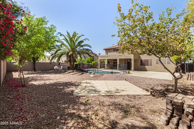 Building Photo - 13317 W Annika Dr