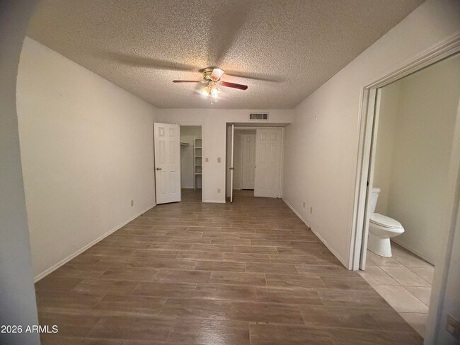 Building Photo - 6509 W Cochise Dr