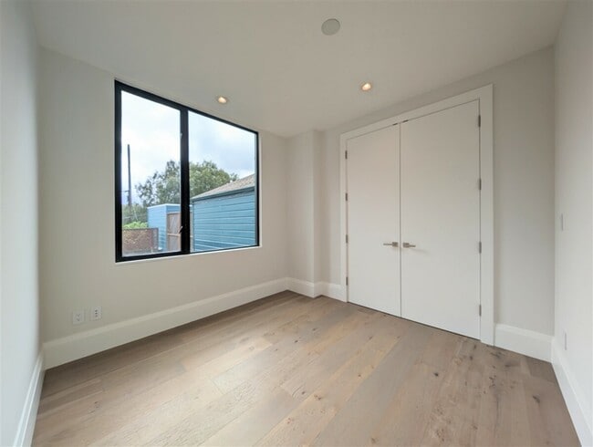 Building Photo - 2709 23rd St