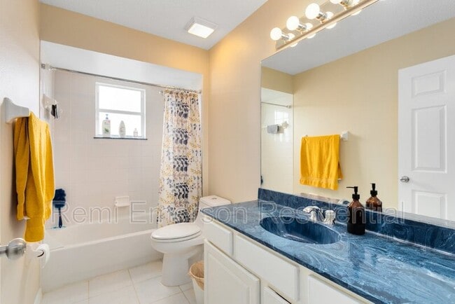 Building Photo - 611 Tuten Trail
