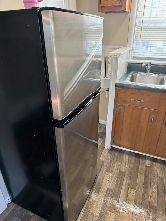 Kitchen-Fridge - 529 McCourtie St