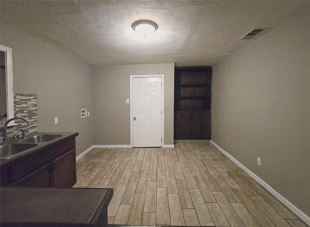 Building Photo - 12008 Bellafonte Dr