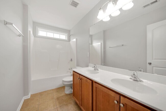 Building Photo - 3408 Alman Dr