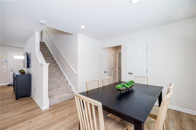 Building Photo - 257 Nevins Rd