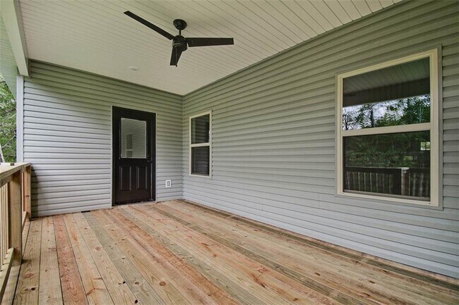 Building Photo - 1 Pagham Ln