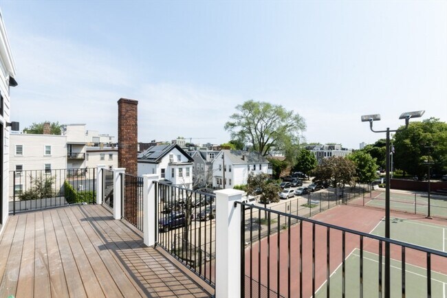 Building Photo - 630 Dorchester Ave