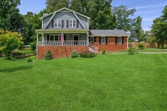 Building Photo - 1763 Sherman Ln