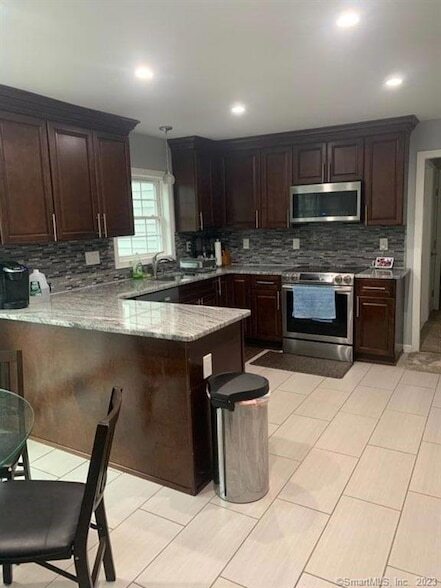 Building Photo - 994 Bunker Hill Ave