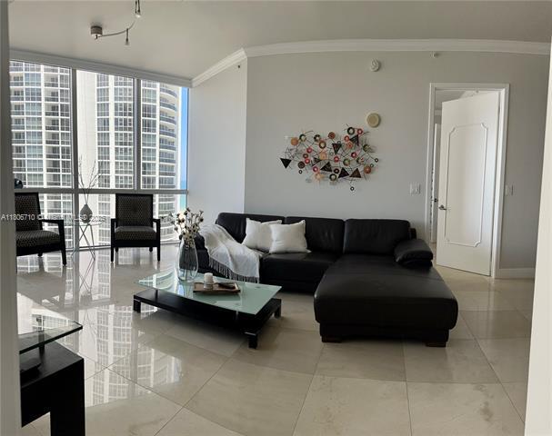 Building Photo - 18101 Collins Ave