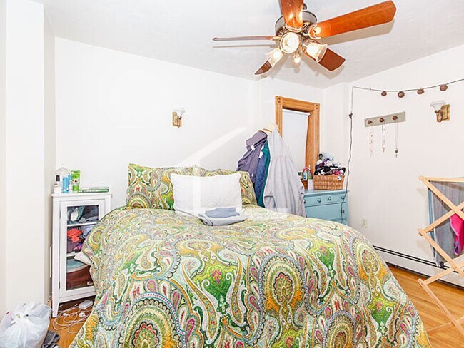 Building Photo - Really nice beacon hill 2 bed......