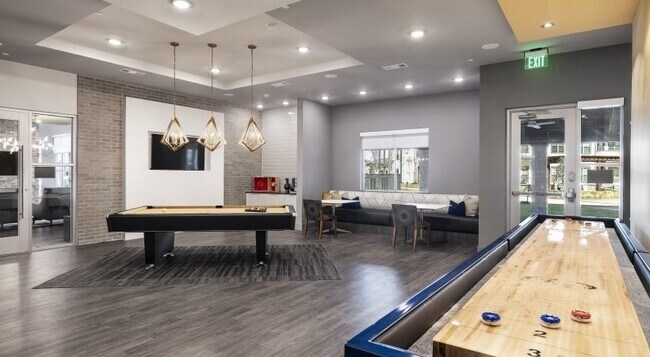 Building Photo - 2825 Sophie Ln