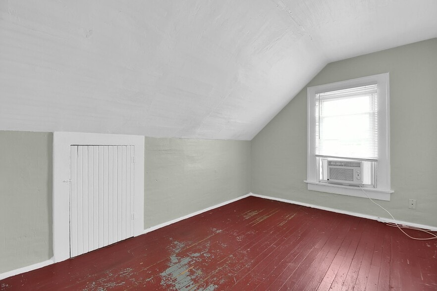 Building Photo - 99 E Frambes Ave