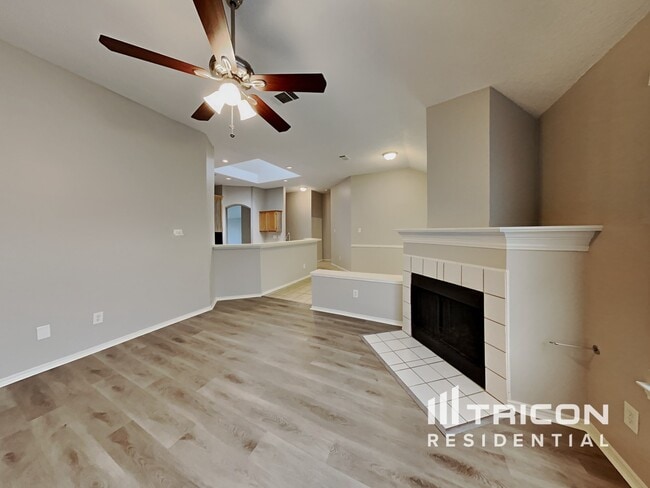 Building Photo - 1119 Cavalcade Dr