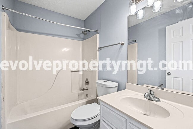 Building Photo - 5806 Ashridge Pl