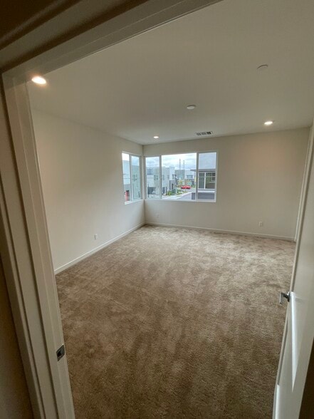 MasterBedRoom - 3620 S Allston Paseo