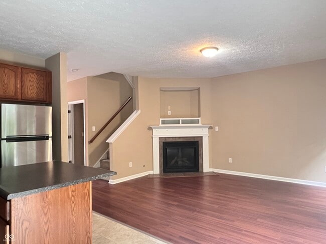 Building Photo - 3332 Decker Ridge Dr