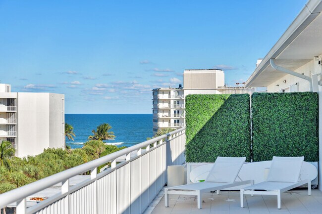 Building Photo - 2773 S Ocean Blvd
