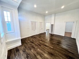 Building Photo - 1709 Peralta St