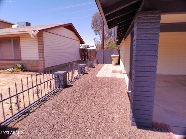 Building Photo - 5226 N 71st Ave