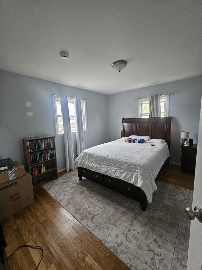 Building Photo - 258 Larkin Ct