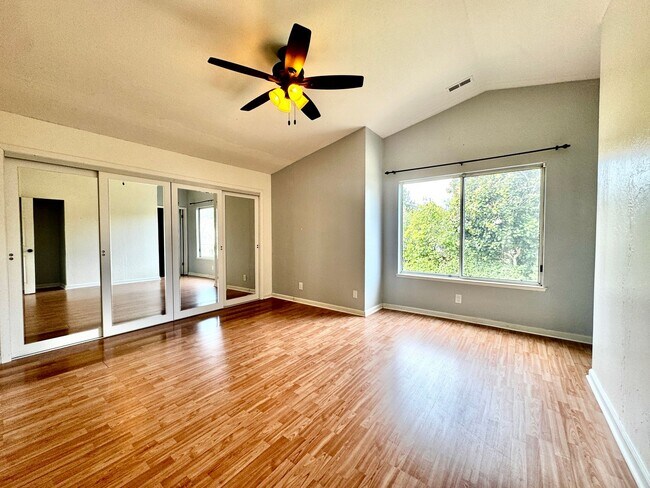 Building Photo - 4501 O’Neill Lane - Coastal comfort, sunny serenity, and the best of Soquel at your doorstep