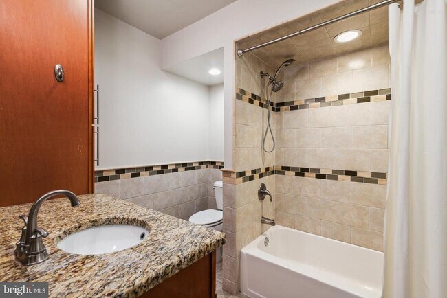 Building Photo - 103 Claridge Ct