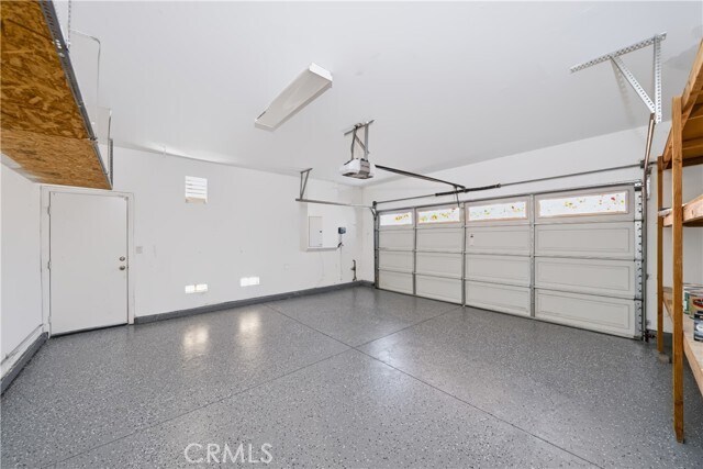 Building Photo - 1833 English Oak Way