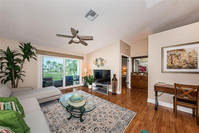 Building Photo - 6020 Bahia Del Mar Cir N