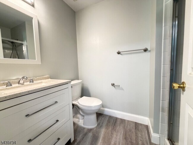 Building Photo - 511 Dunn Cir