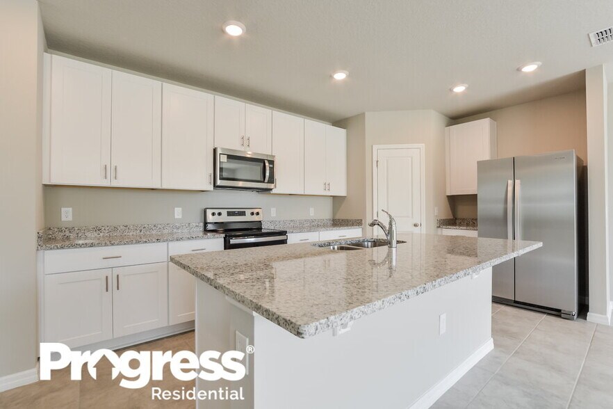 Building Photo - 1026 Oak Vly Dr