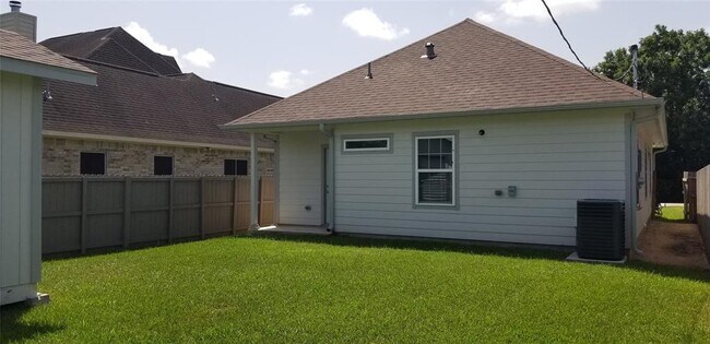 Building Photo - 6514 Brent Dr