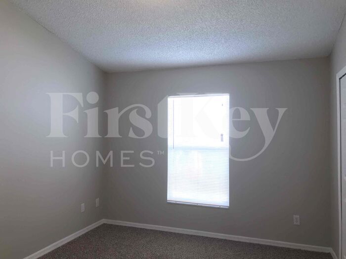Building Photo - 7575 Groveoak Dr