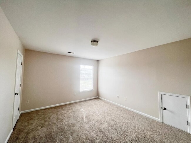 Building Photo - 616 Fountain Brook Ln