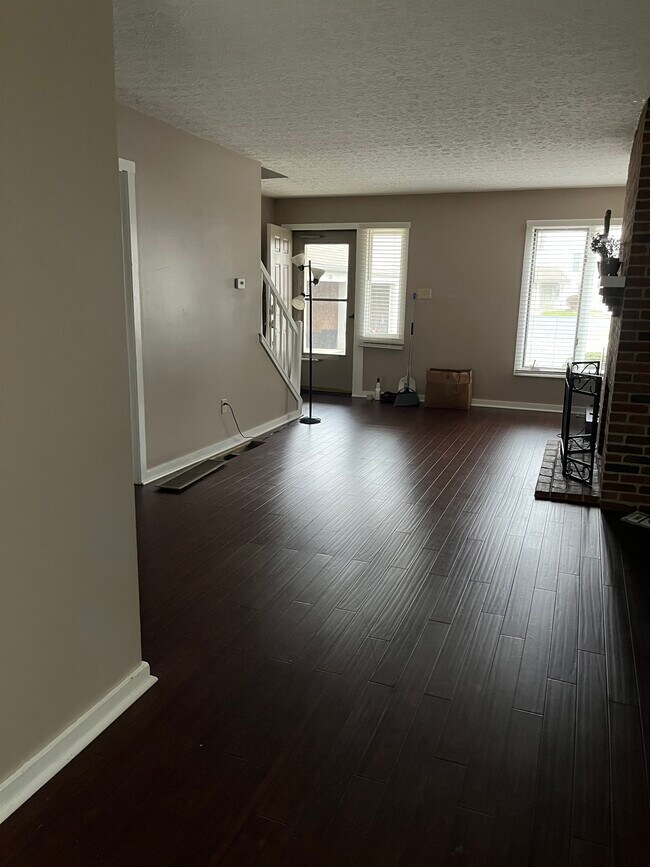 Building Photo - 331 St Andrews Dr