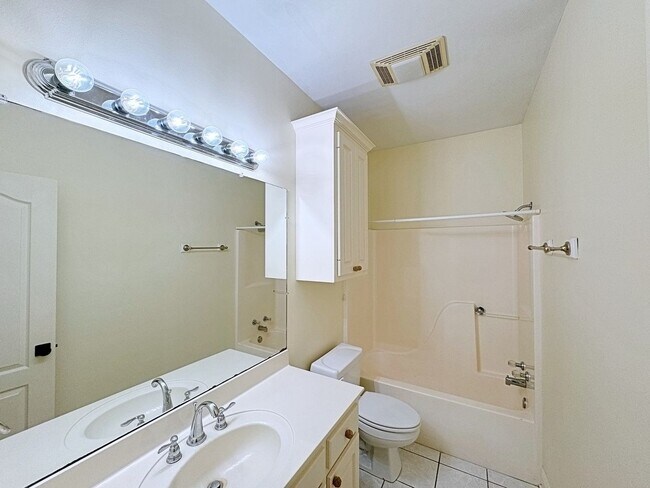 Building Photo - 10473 E Springwind Ct