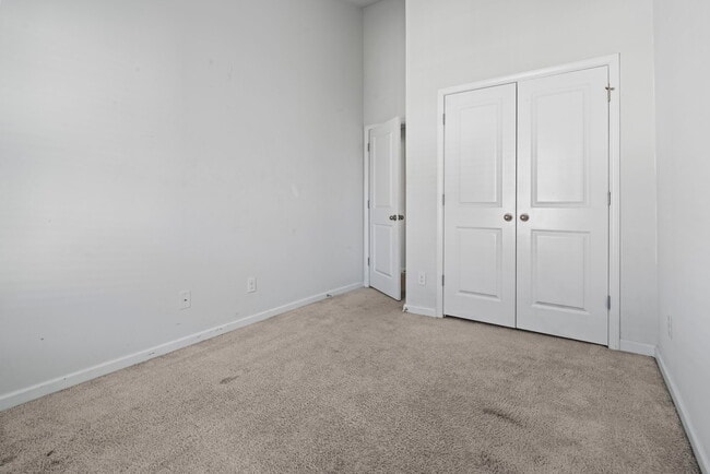 Building Photo - 1117 Fairway Ln