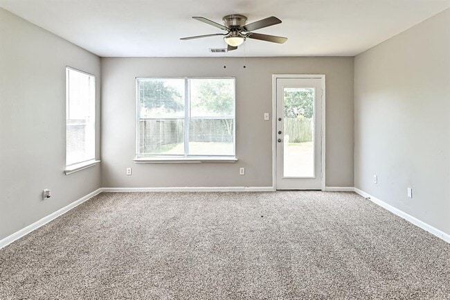 Building Photo - 8134 Old Maple Ln