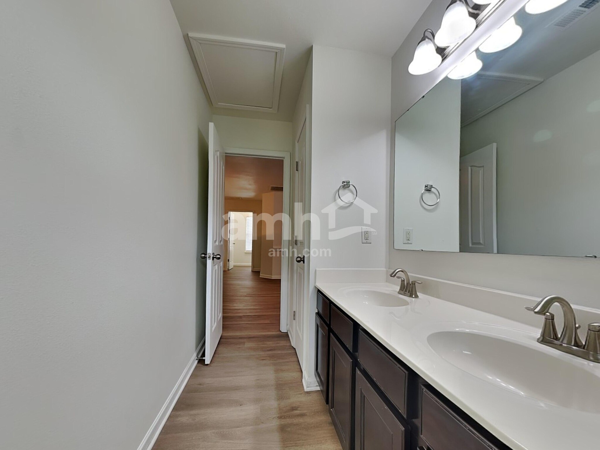 Building Photo - 1409 Paulonia Way