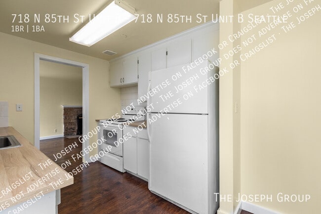 Building Photo - 718 N 85th St