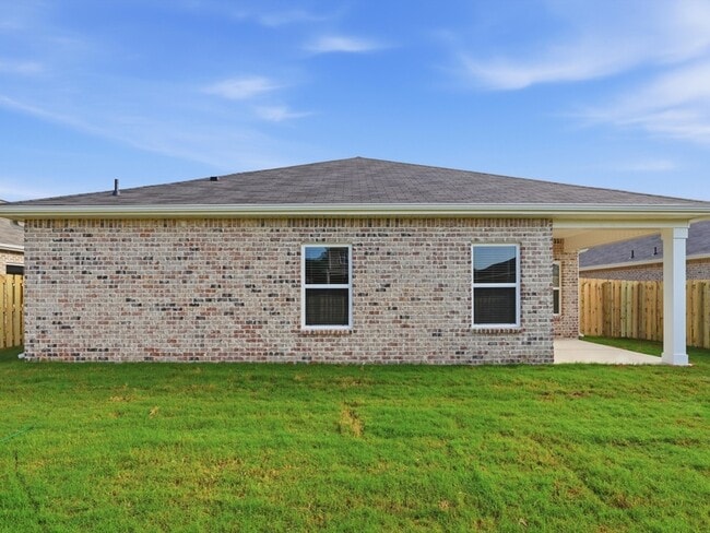 Building Photo - 6141 Feather Wy SE