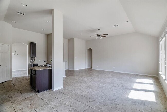 Building Photo - 18543 Gardens End Ln