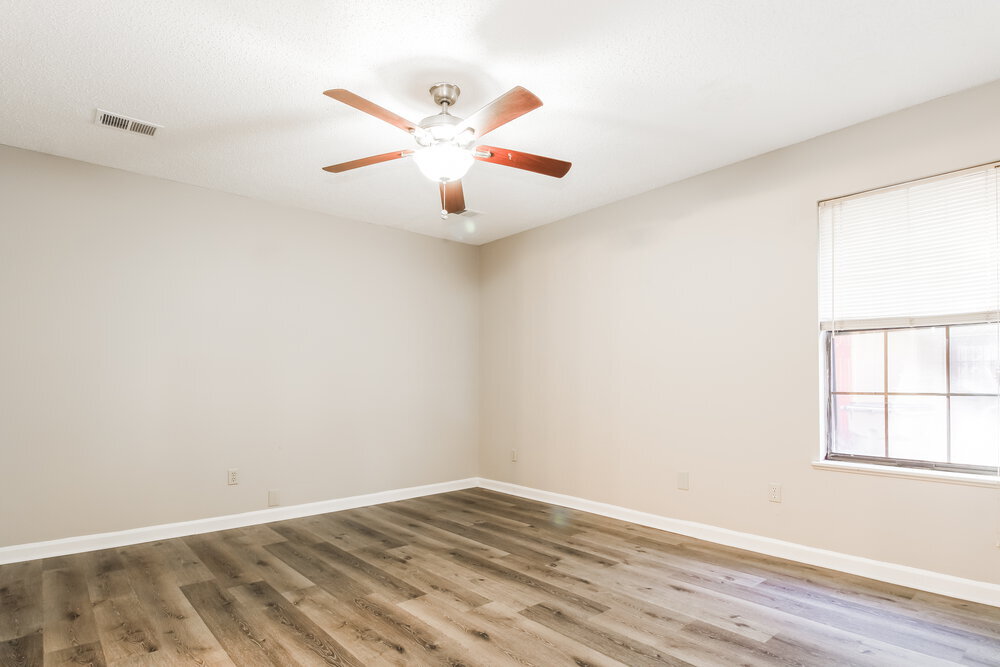 Building Photo - 3740 Schanna Dr