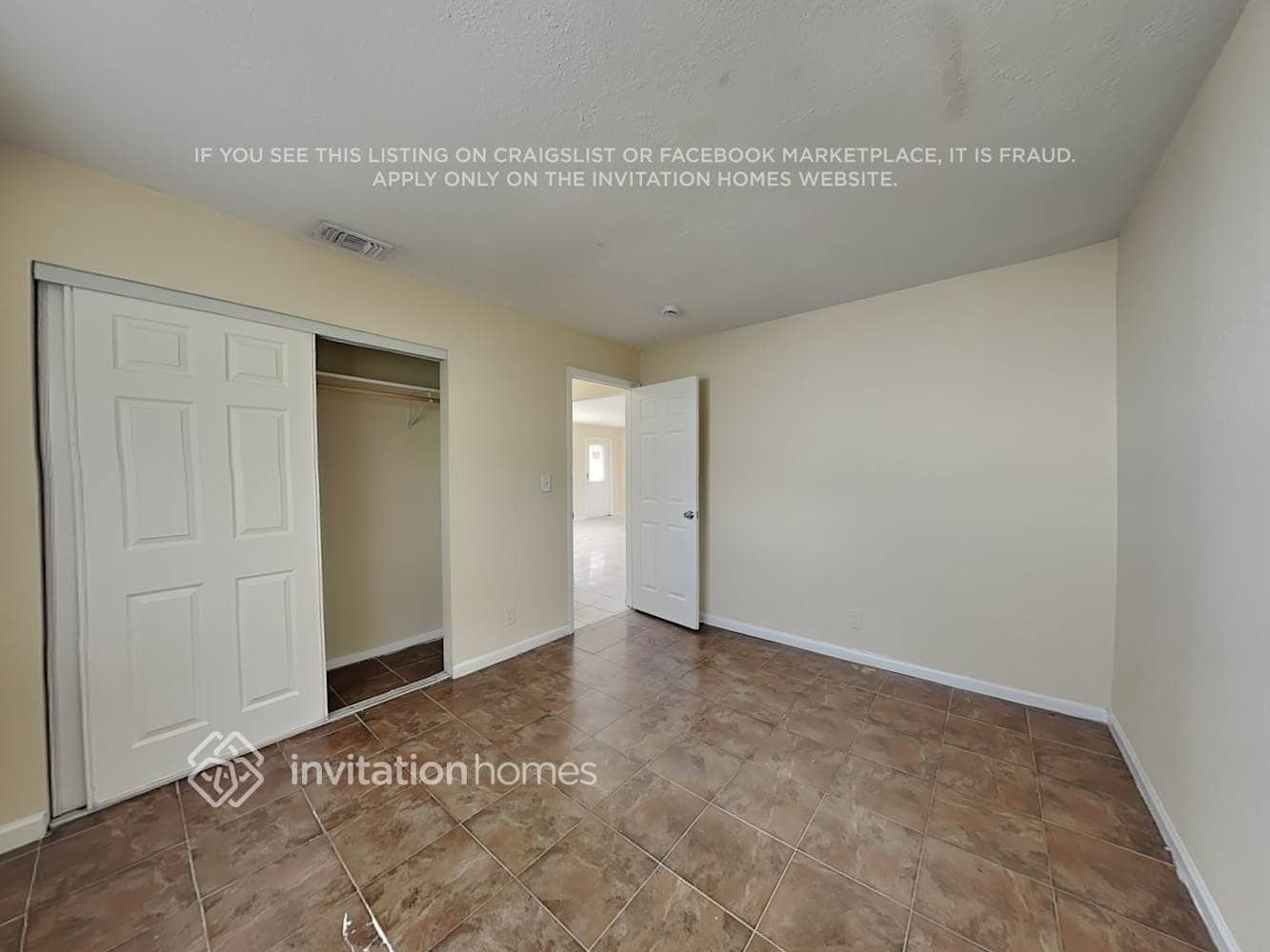 Building Photo - 479 NW 19th Ct