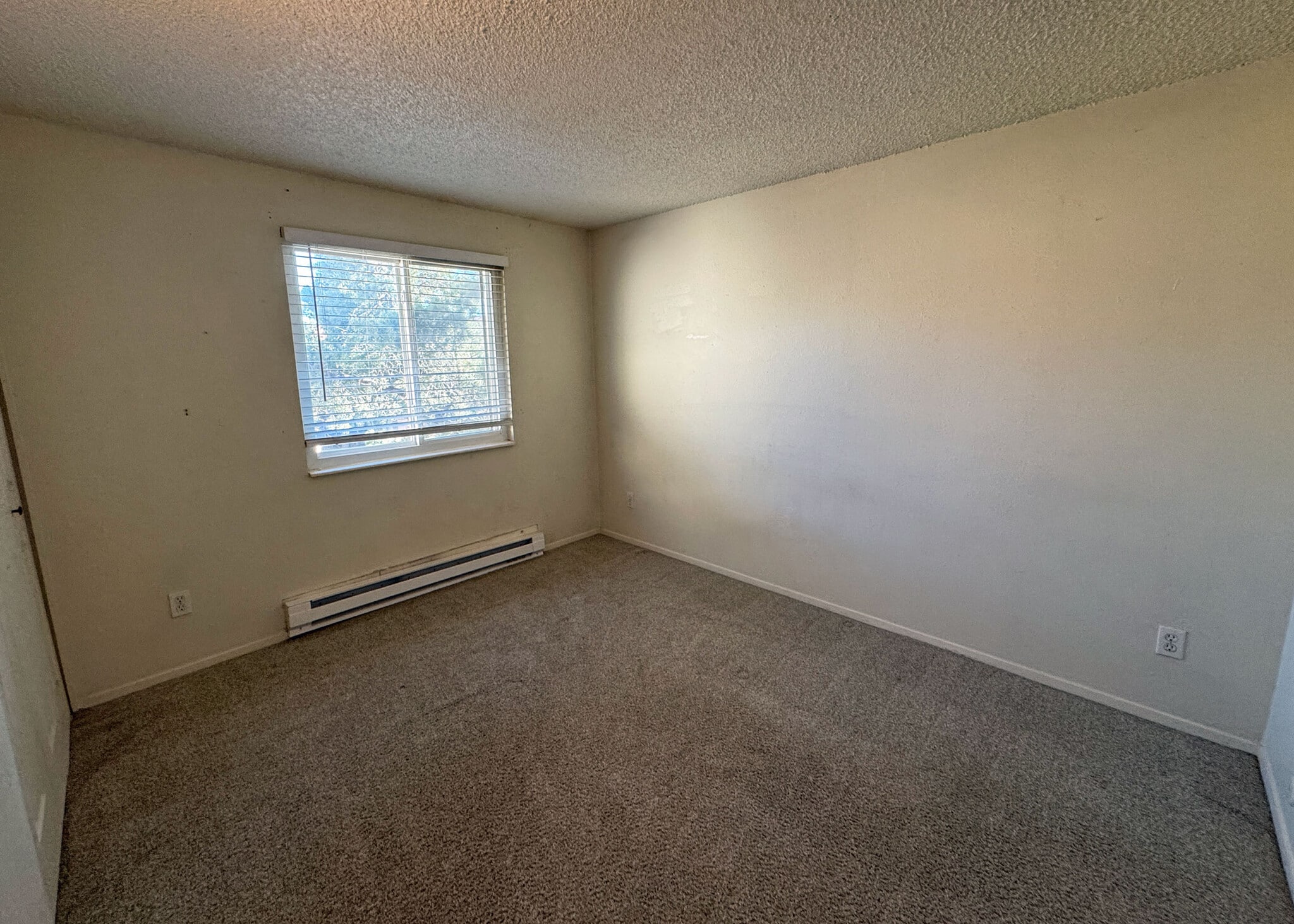 Building Photo - 1118 Darby St