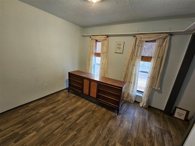 Building Photo - 8319 Wind Veil Dr