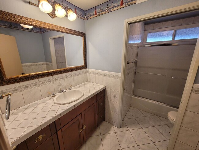 Building Photo - Beautiful 5 Bedroom La Habra Home