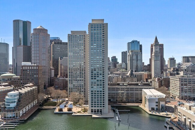 Building Photo - 85 E India Row