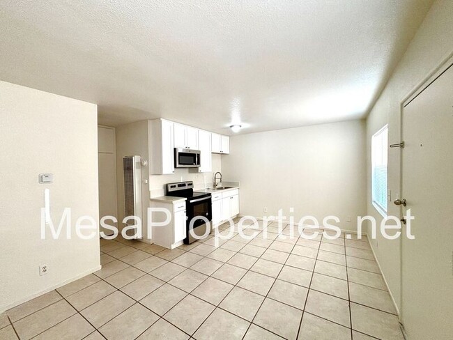Building Photo - 26650 Josma Rd